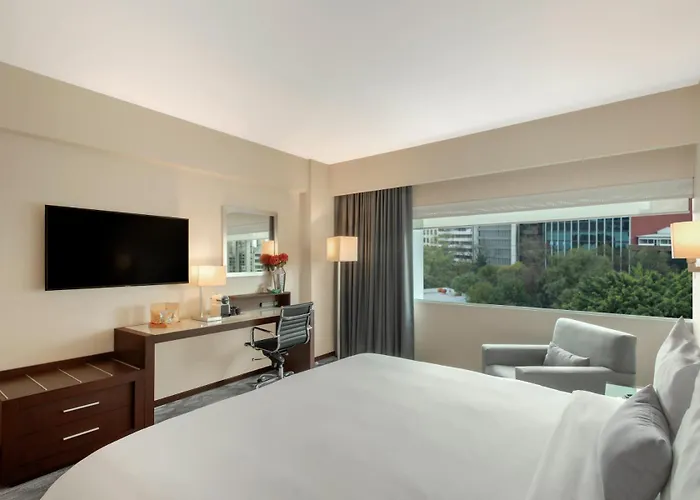 Novit Hotel 4*